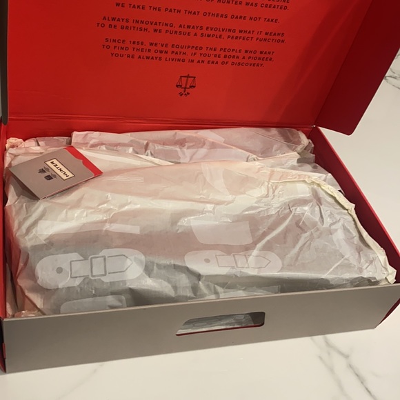 Hunter Original Rain Boots- glossy-NWT - Picture 4 of 6